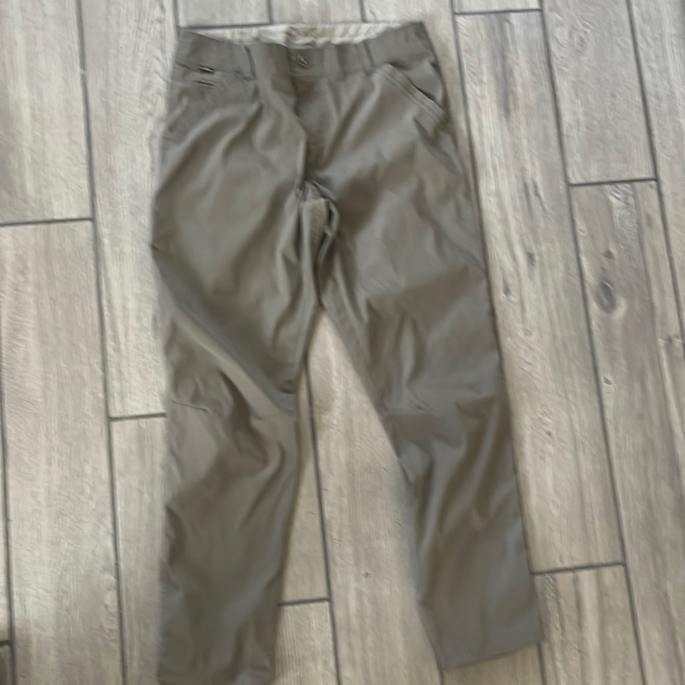Kuhl Pants 34 waist like new. Plus free pair of pants option